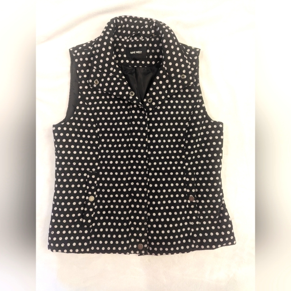 Nine West black and cream polkadot vest